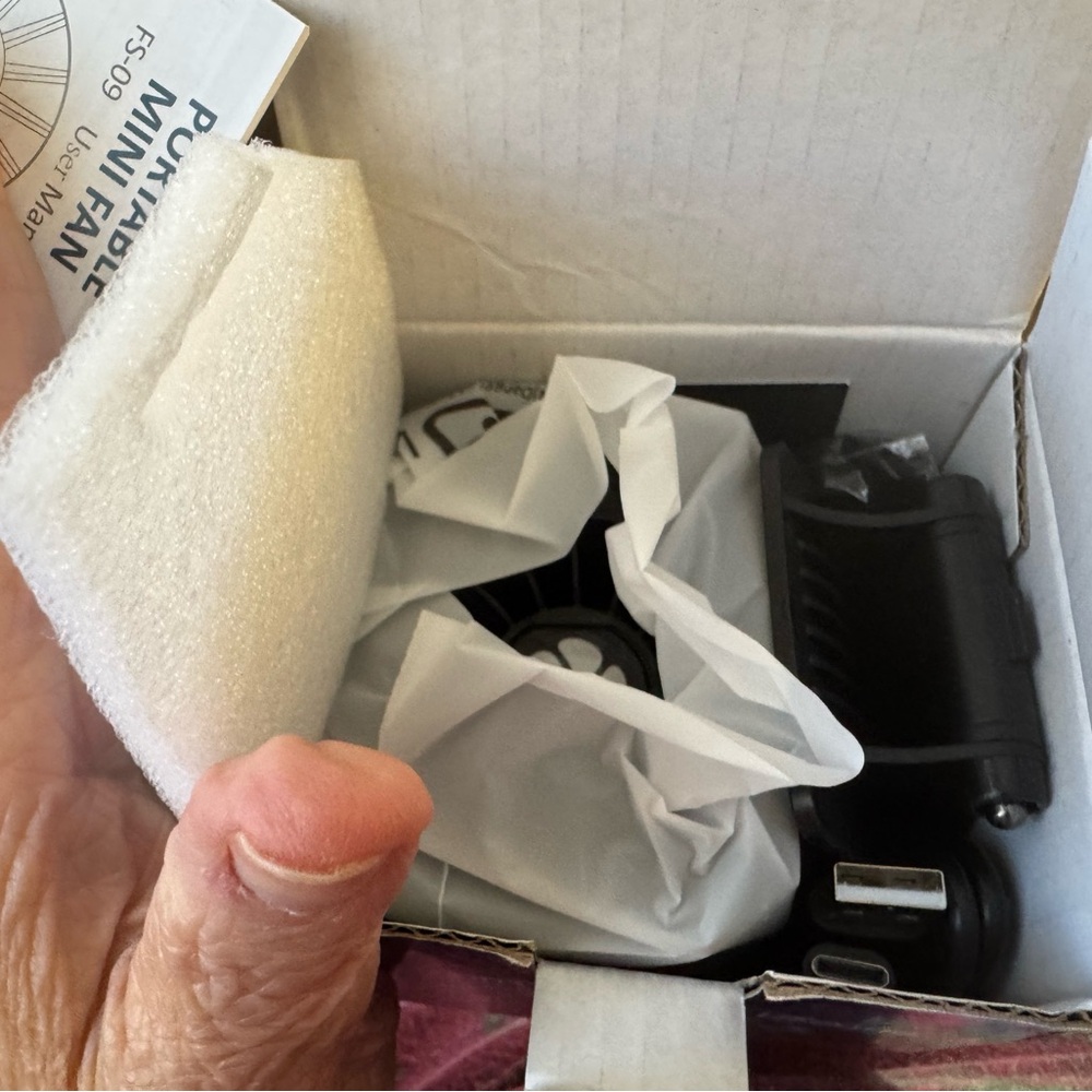 Portable Mini Fan - Picture 2 of 8